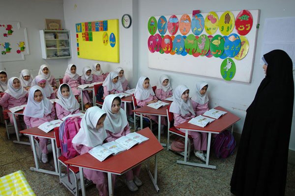 نيمي از مدارس کشور مربي پرورشي ندارند