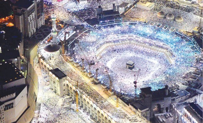درآمد 150 ميليارد دلاري عربستان از حج و عمره در يکسال