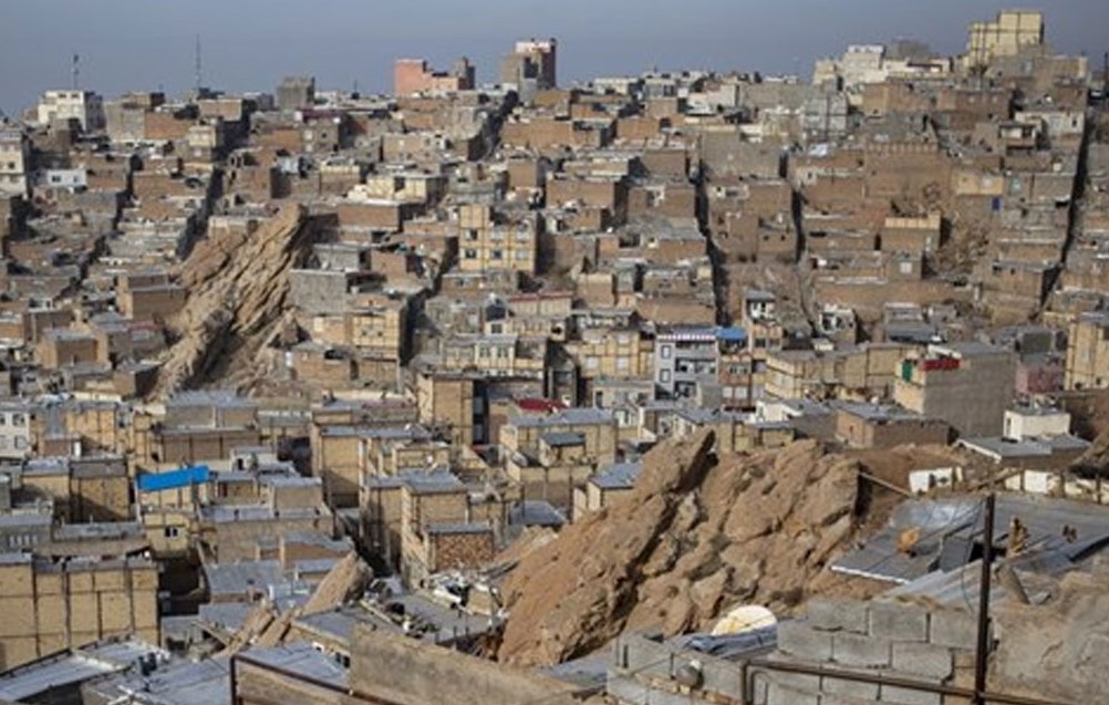 «حاشيه نشيني» ابرچالش تبريز