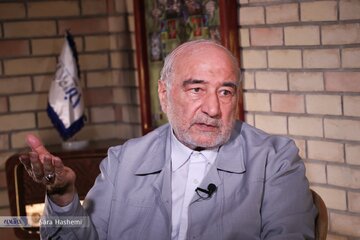 بي‌خود انتظار داريد که روسيه و چين براي ما کاري کنند