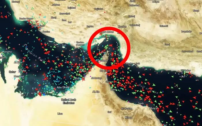 تنگه هرمز دروازه برون‌رفت ايران از بحران اقتصادي