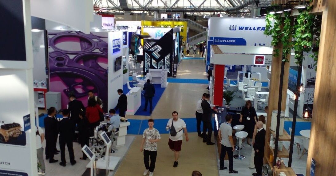 درخواست رسمي روس‌ها براي مشارکت ايراني‌ها در صنايع خودرو و قطعه‌سازي اين کشور