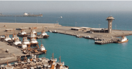 پايگاه آمريکا در بندر سعودي «ملک فهد» يک هدف مناسب براي ايران