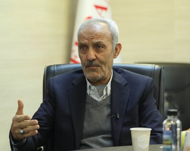 «منوچهر محققي» خلباني بود که جلوتر از هواپيمايش پرواز مي‌کرد