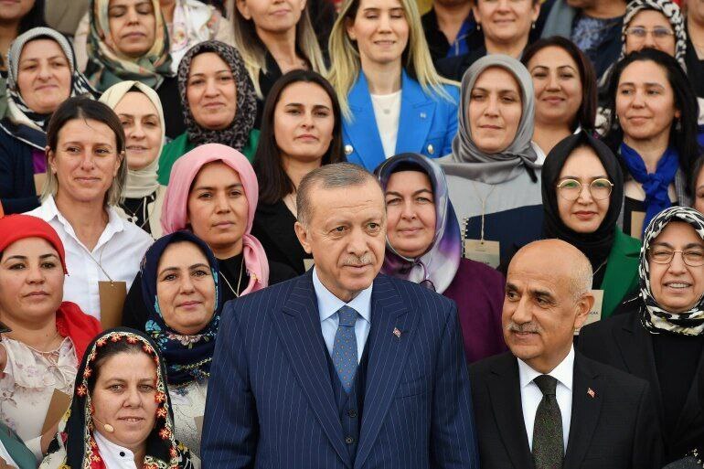 پيشنهاد همه پرسي حجاب در ترکيه